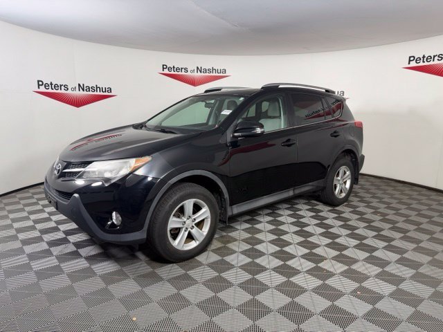 Used 2014 Black Toyota XLE image 3