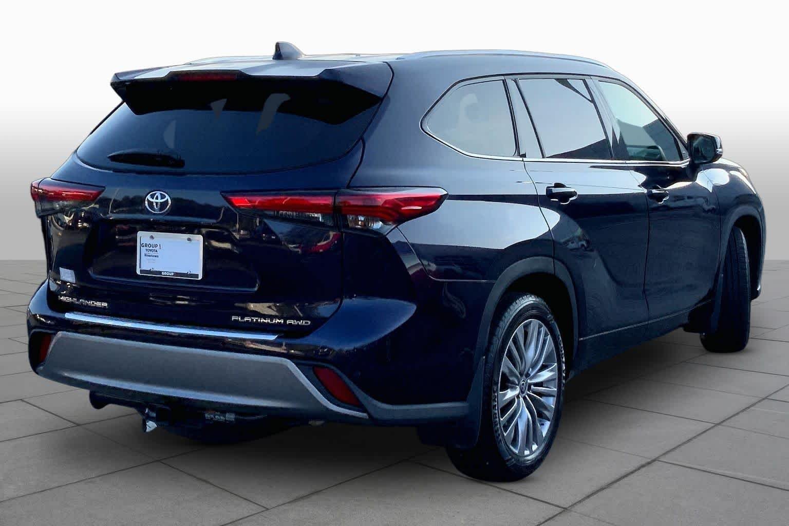 Used 2022 Blueprint Toyota Platinum image 12