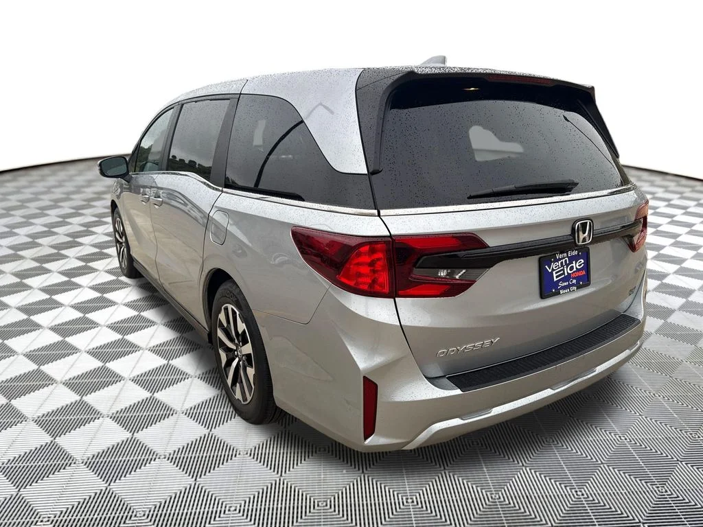 2025 Honda Odyssey EX-L - Photo 3