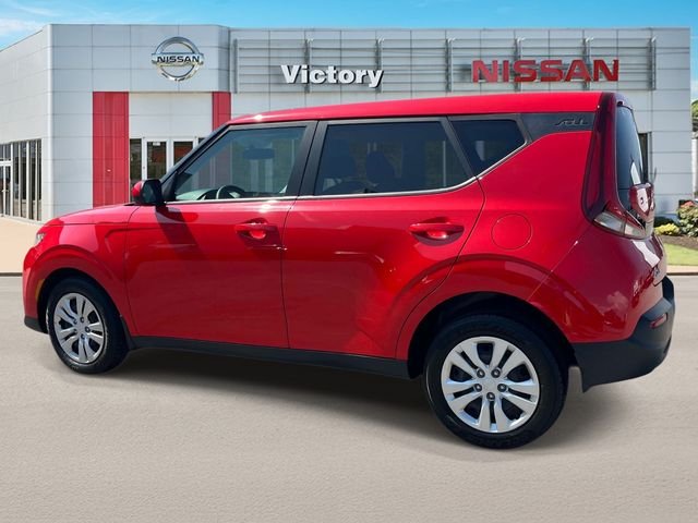 Used 2022 Red Kia LX image 6