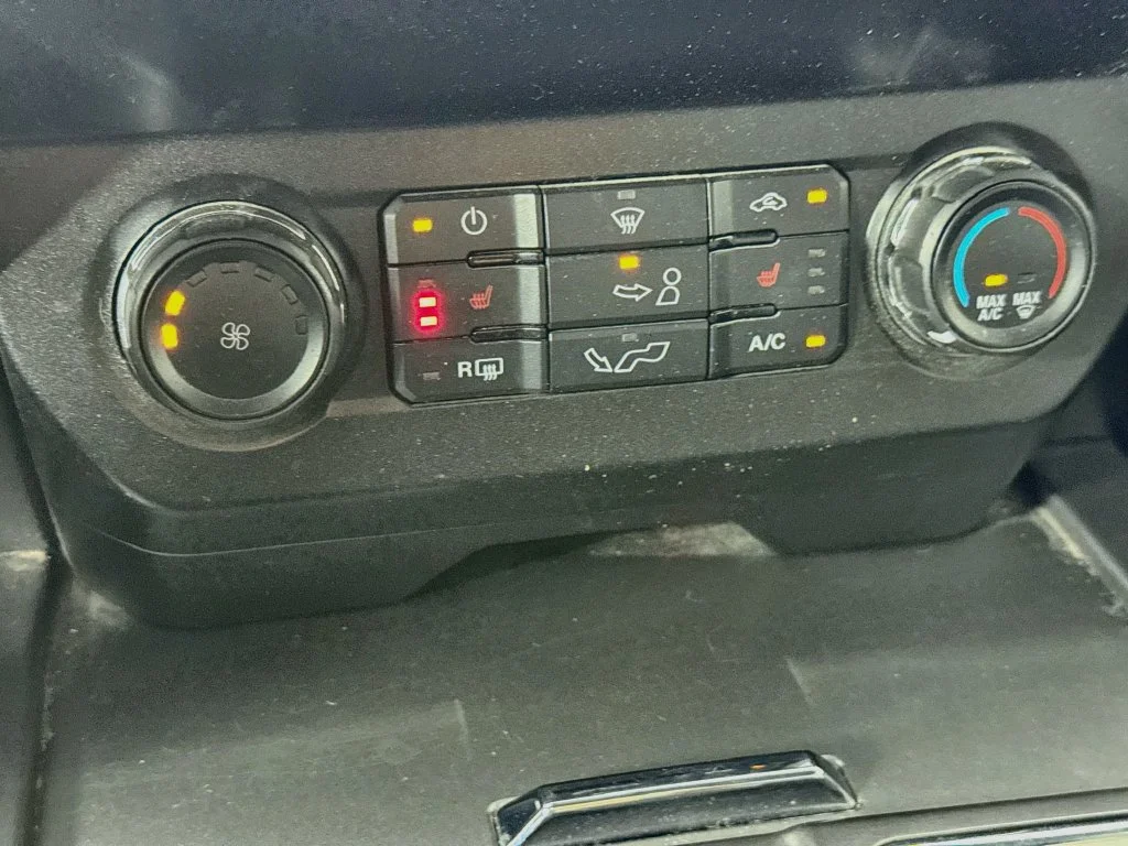 Used 2019 Gray Ford XLT image 17