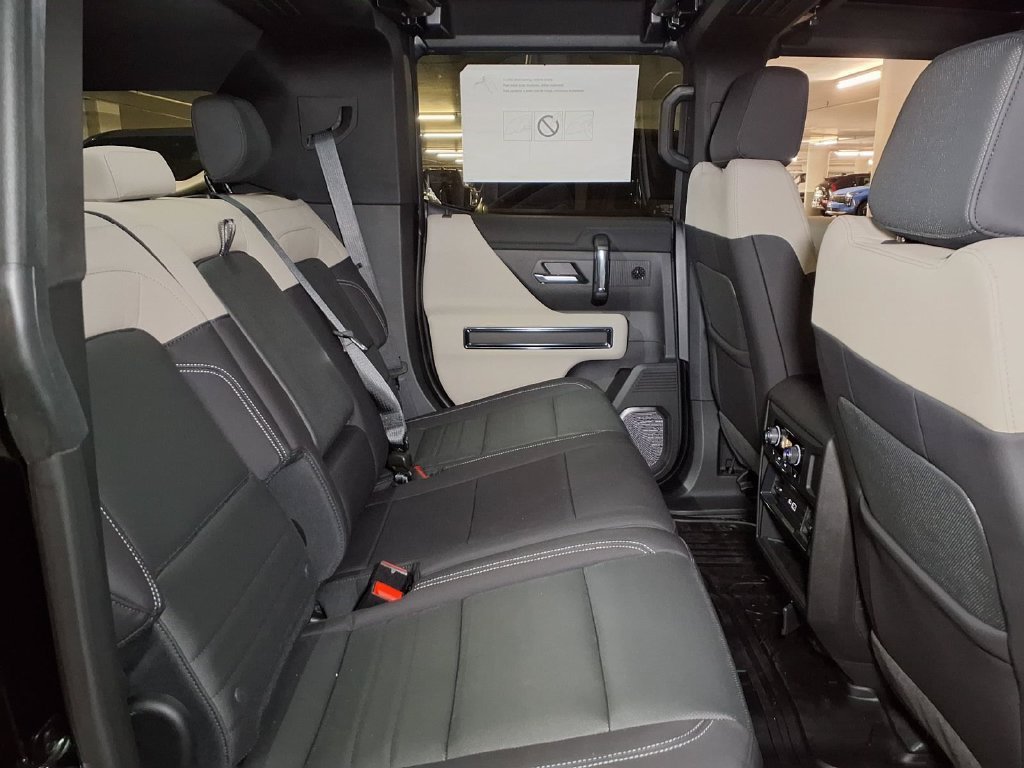 2026 GMC HUMMER EV 2X - Photo 7