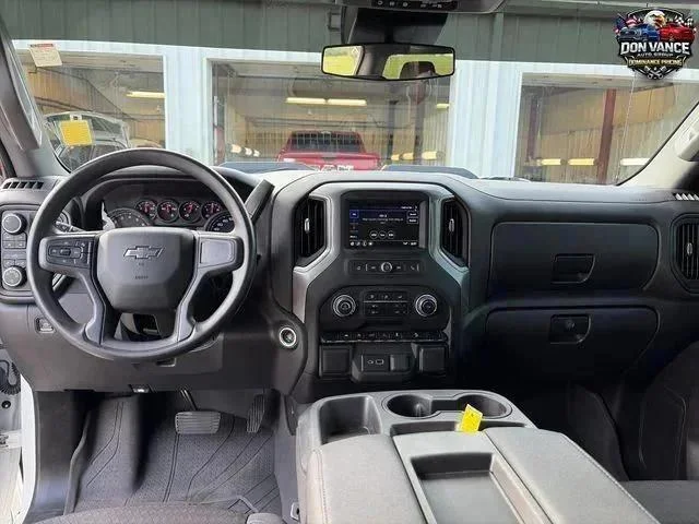 Used 2022 White Chevrolet Custom Trail Boss image 12