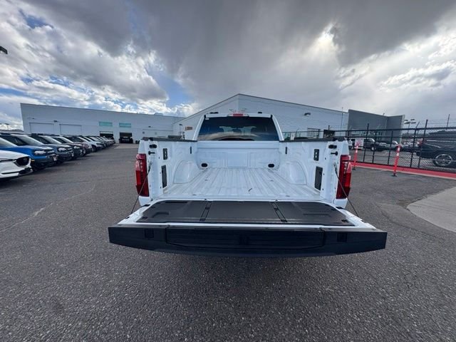 New 2026 Oxford White Ford XLT image 19