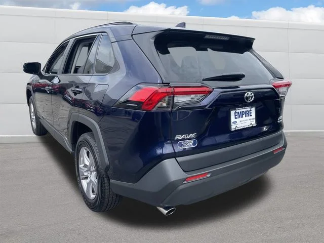 Certified Used 2025  Toyota XLE image 3