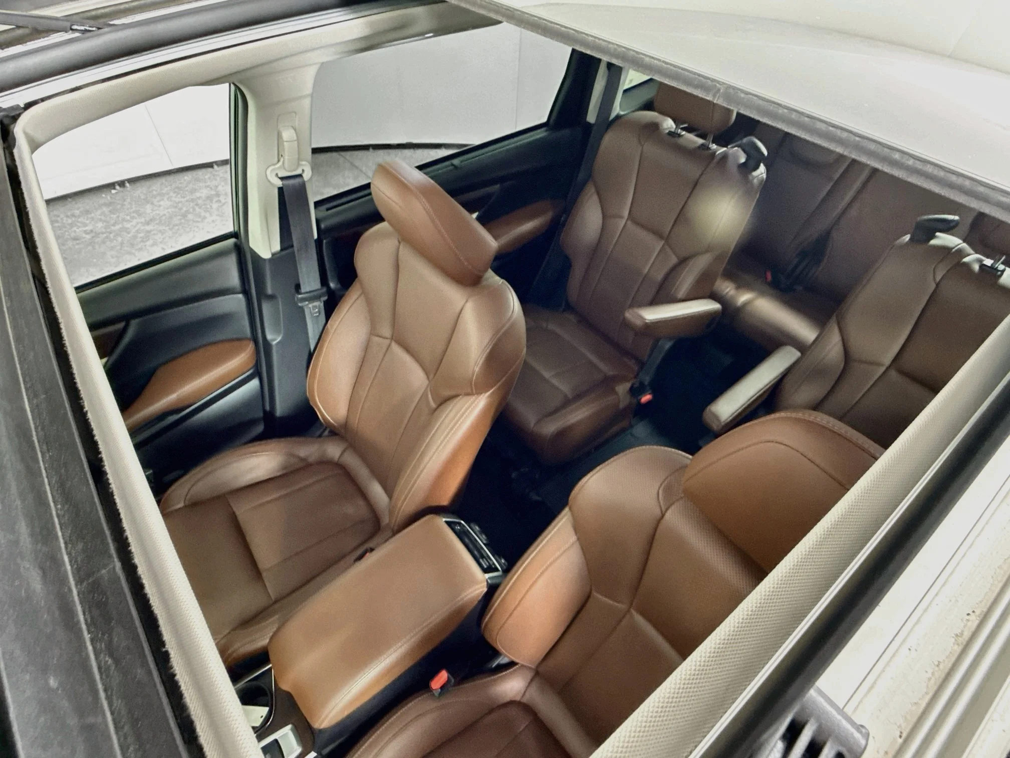 Used 2021 Crystal White Pearl Subaru Touring image 3
