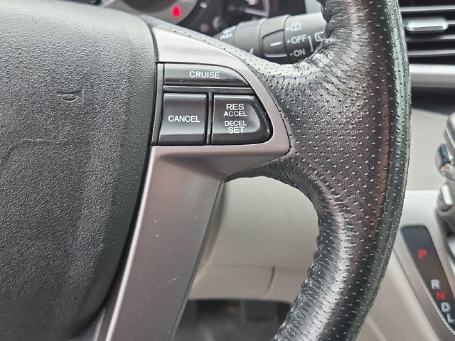 Used 2014  Honda EX-L image 16