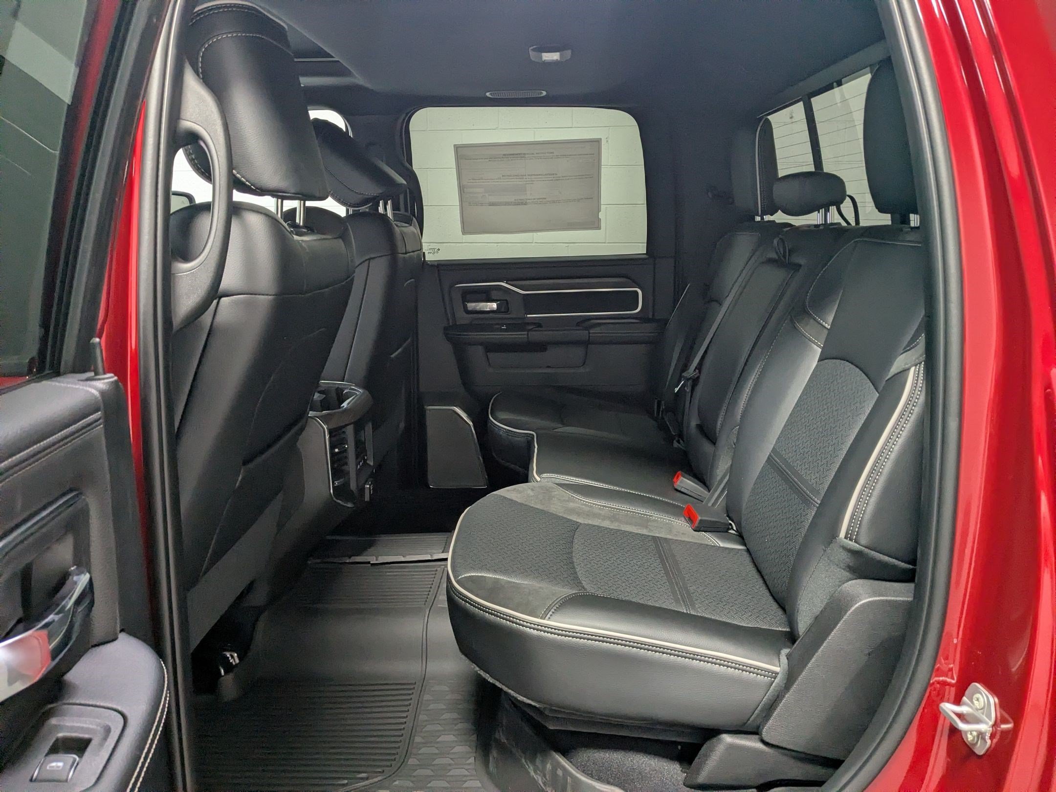New 2026 Molten Red Pearl-Coat Exterior Paint RAM Laramie image 16