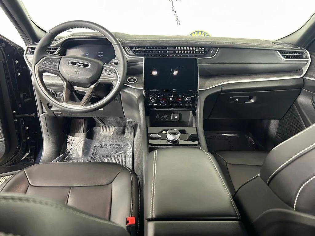 Used 2024 Black Jeep Limited image 7