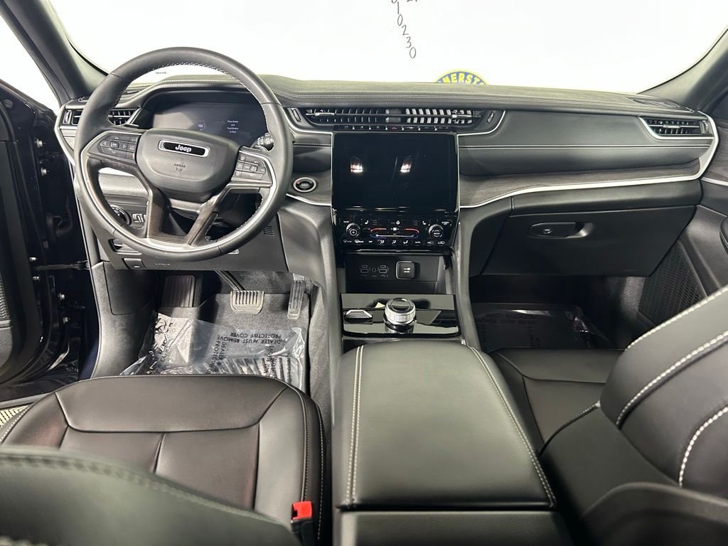 Used 2024 Black Jeep Limited image 7