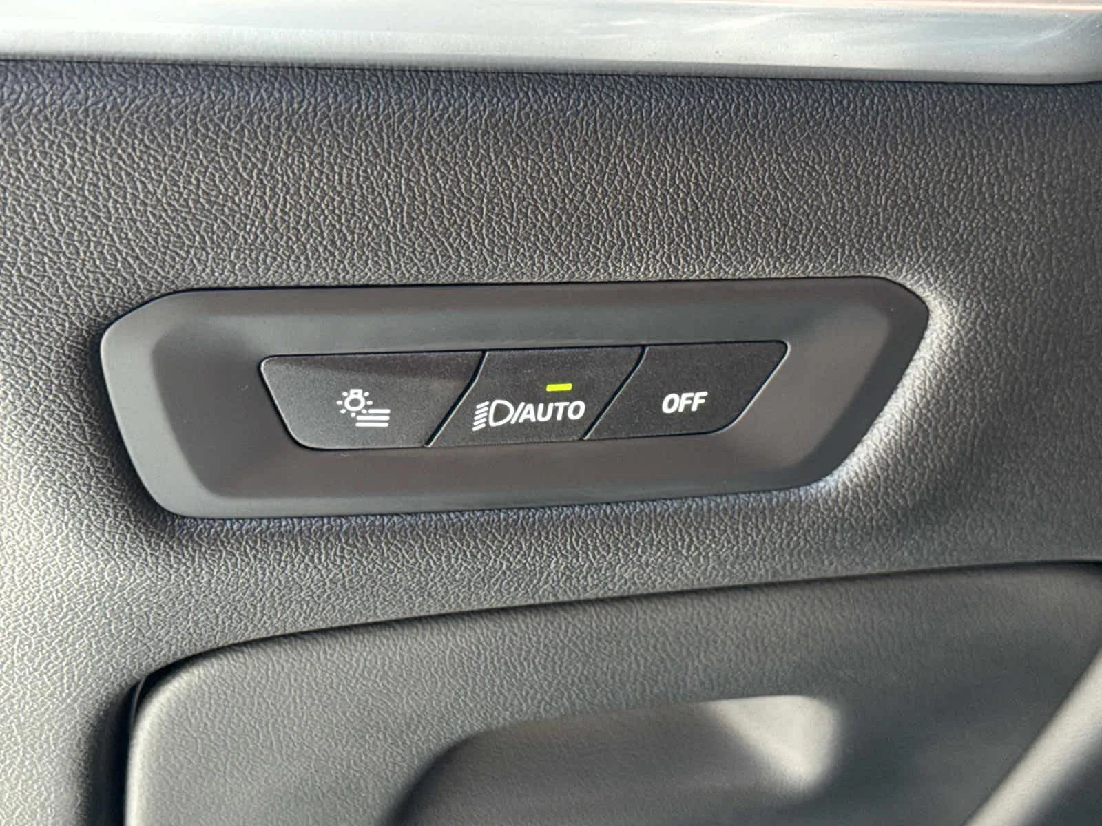 Used 2026 Brooklyn Grey Metallic BMW xDrive40i image 28