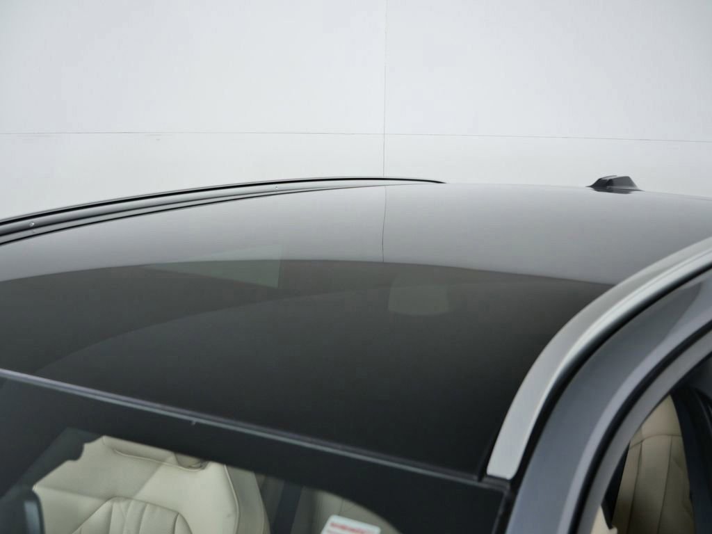 Used 2026 Skyscraper Grey Metallic BMW 30 xDrive image 19