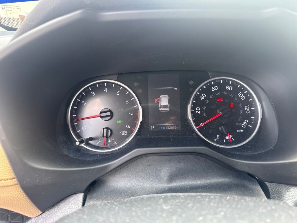 Used 2020 White Toyota XLE Premium image 1