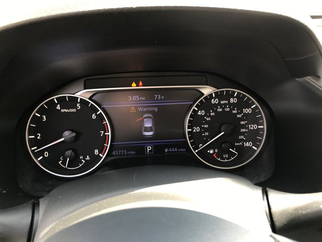 Used 2025 Glacier White Nissan SV image 14