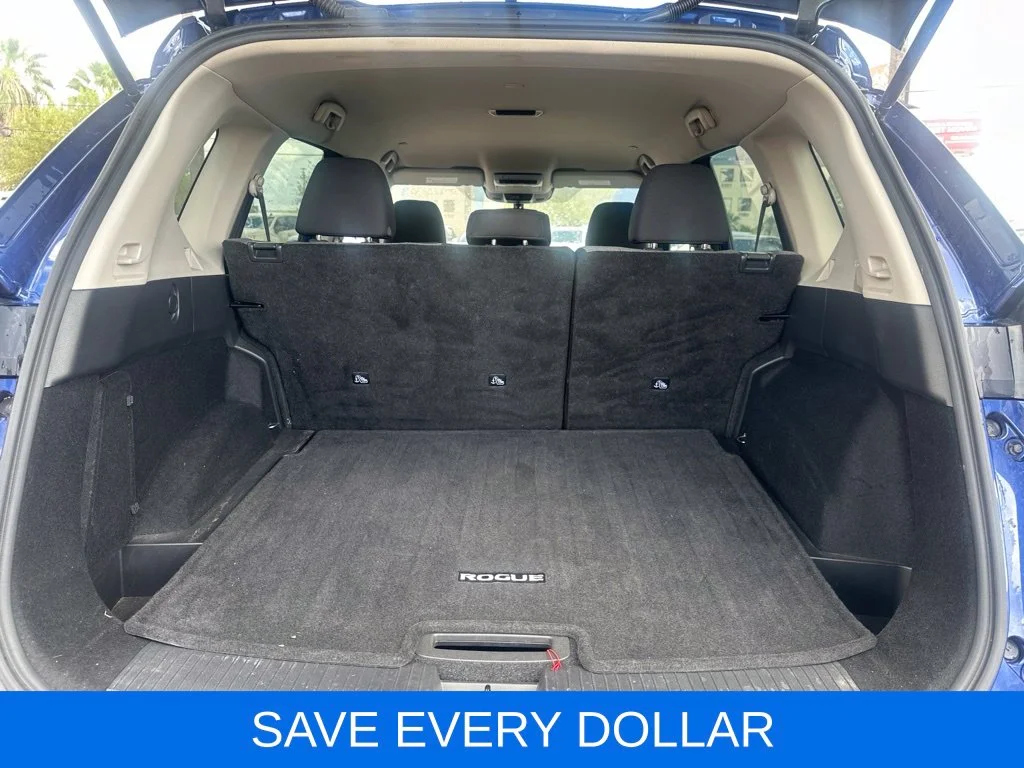 Used 2022 Blue Nissan SV image 6