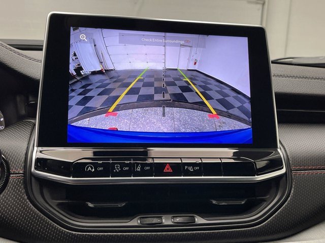 Used 2025 Hydro Blue Pearlcoat Jeep Trailhawk image 5