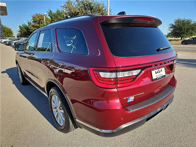 Used 2021 In-Violet Clearcoat Dodge SXT Plus 4x2 image 2