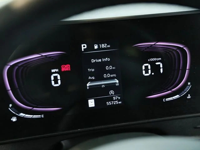 Used 2023 Wolf Gray Kia X-Line image 31