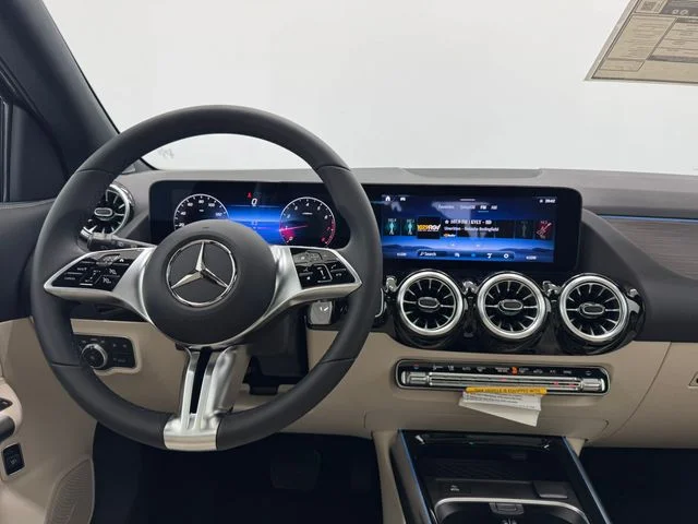 New 2026  Mercedes-Benz GLA 250 image 4