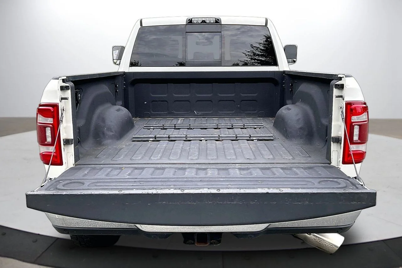 Used 2021 White Ram Laramie image 27