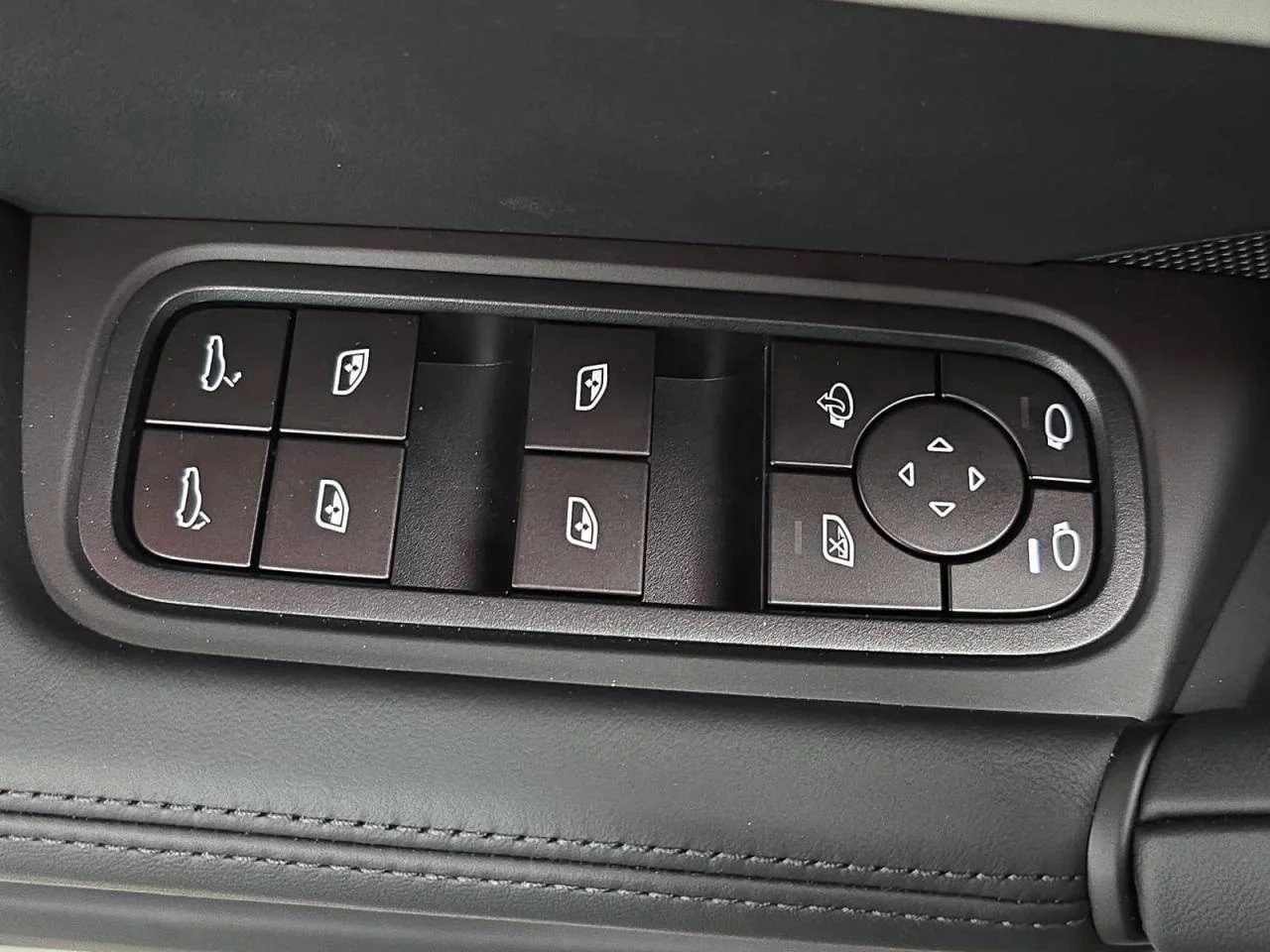 2026 Porsche Cayenne Coup Base - Photo 24