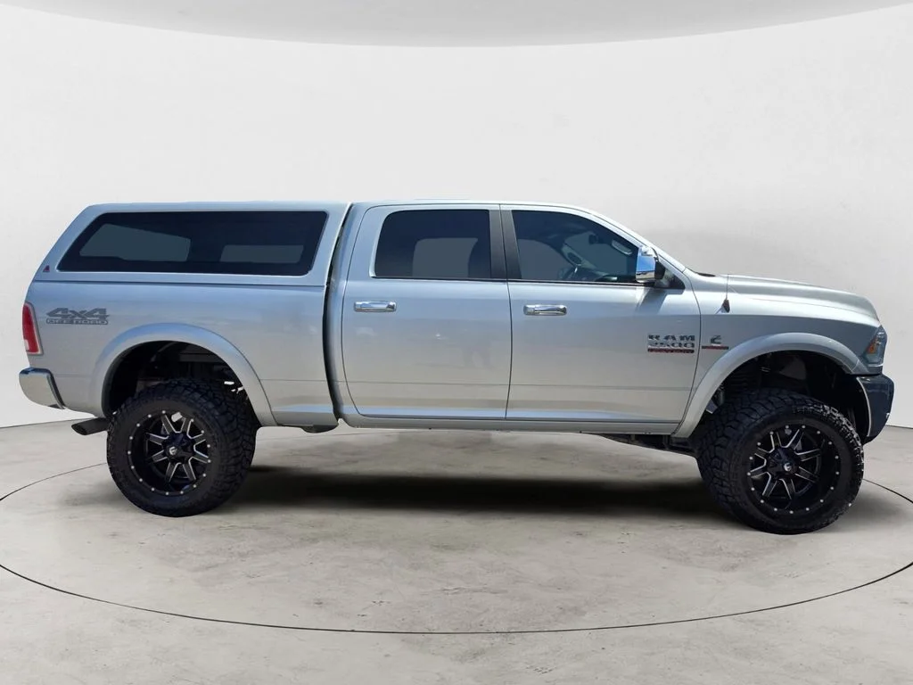 Used 2017 Silver Ram Laramie image 6
