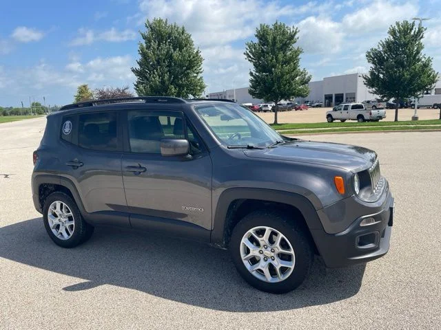 Used 2017 Gray Jeep Latitude image 2