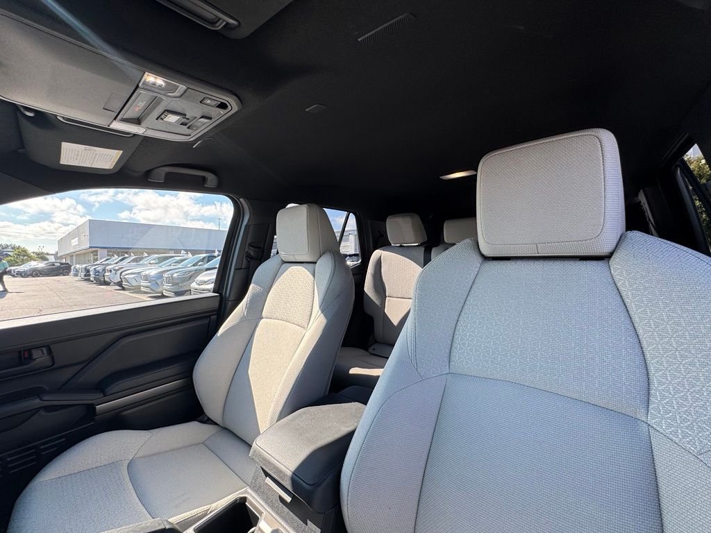 Used 2026  Toyota SR5 image 18