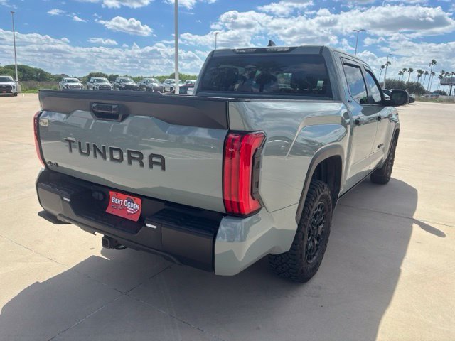 Used 2025 Black GMC Elevation image 6