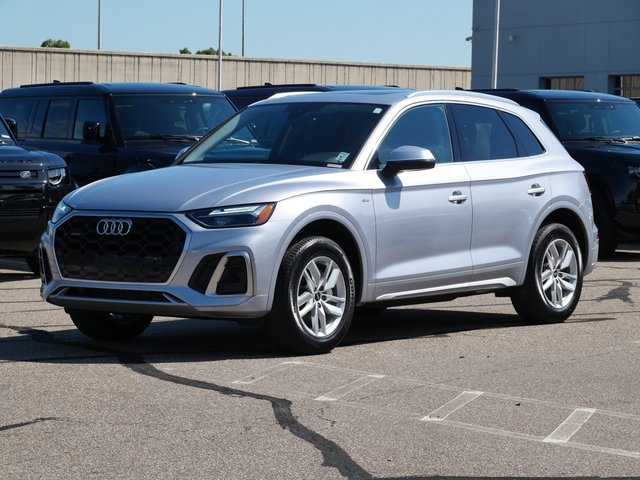 2023 Audi Q5 S line Premium