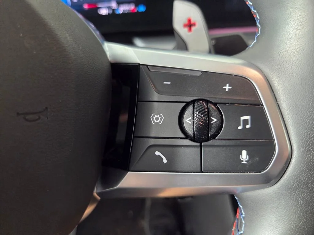 Used 2025 Blue Metallic BMW M35i image 19