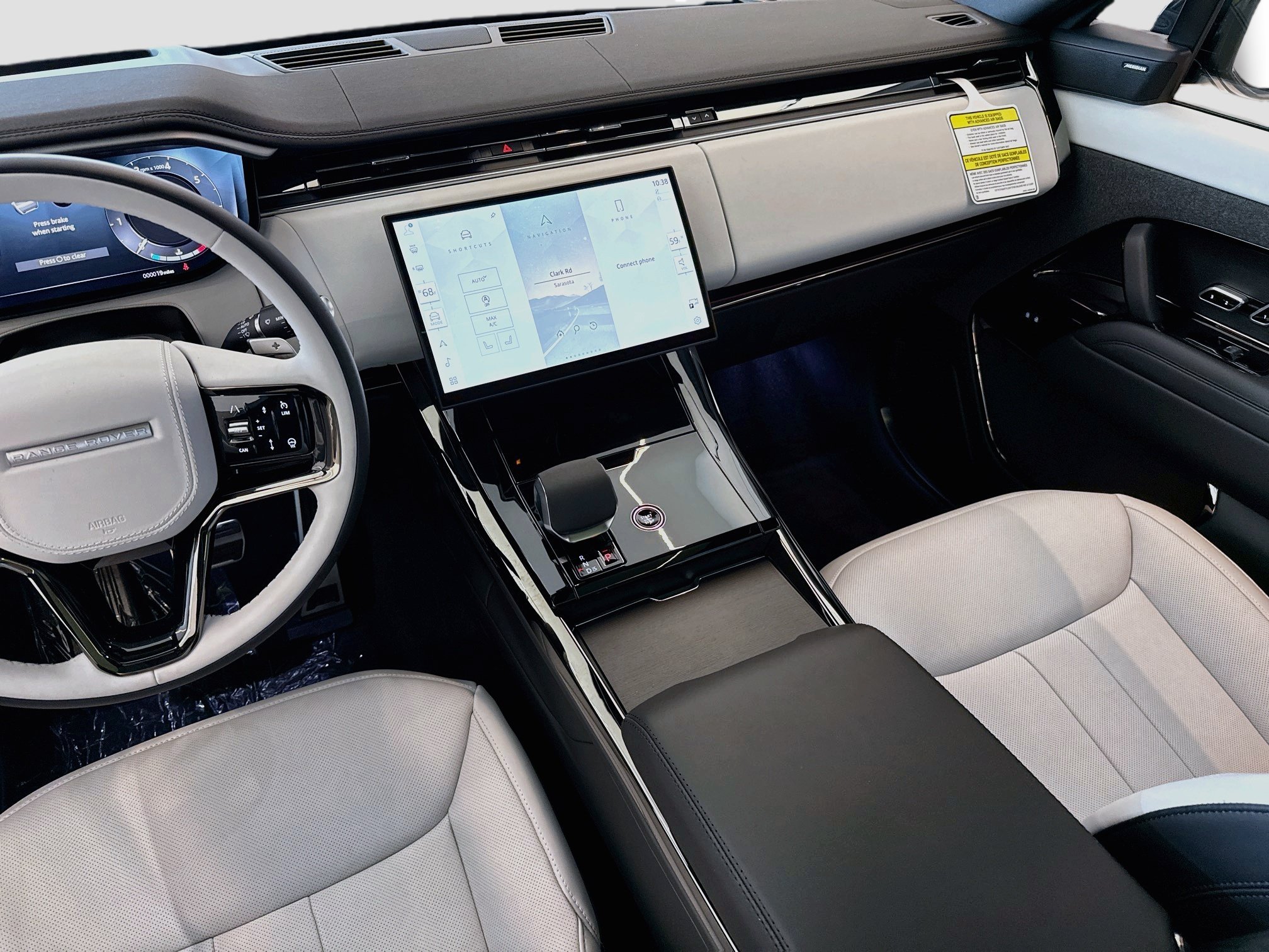 New 2026 Giola Green Land Rover Dynamic SE image 20