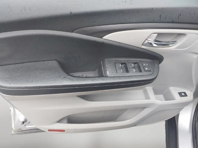 Used 2017  Honda RTL-T image 10