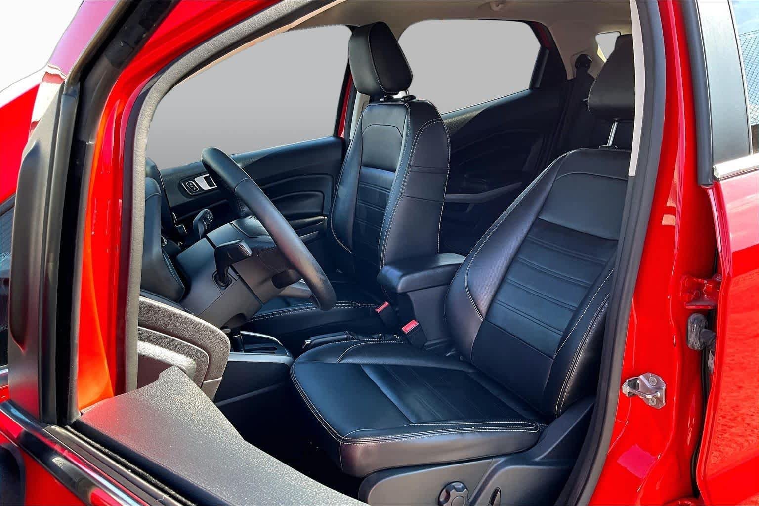 Used 2020 Race Red Ford Titanium image 8