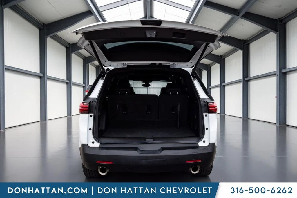 Used 2023 White Chevrolet LT Leather image 23