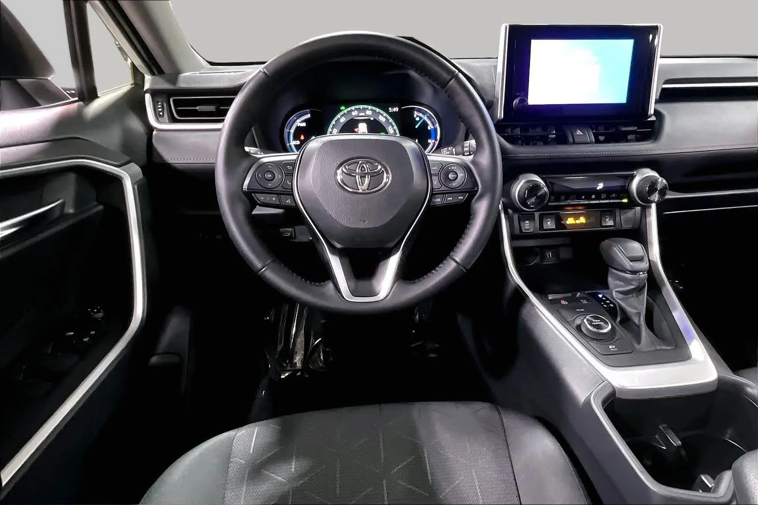Used 2025 Ice Cap Toyota Hybrid XLE image 6