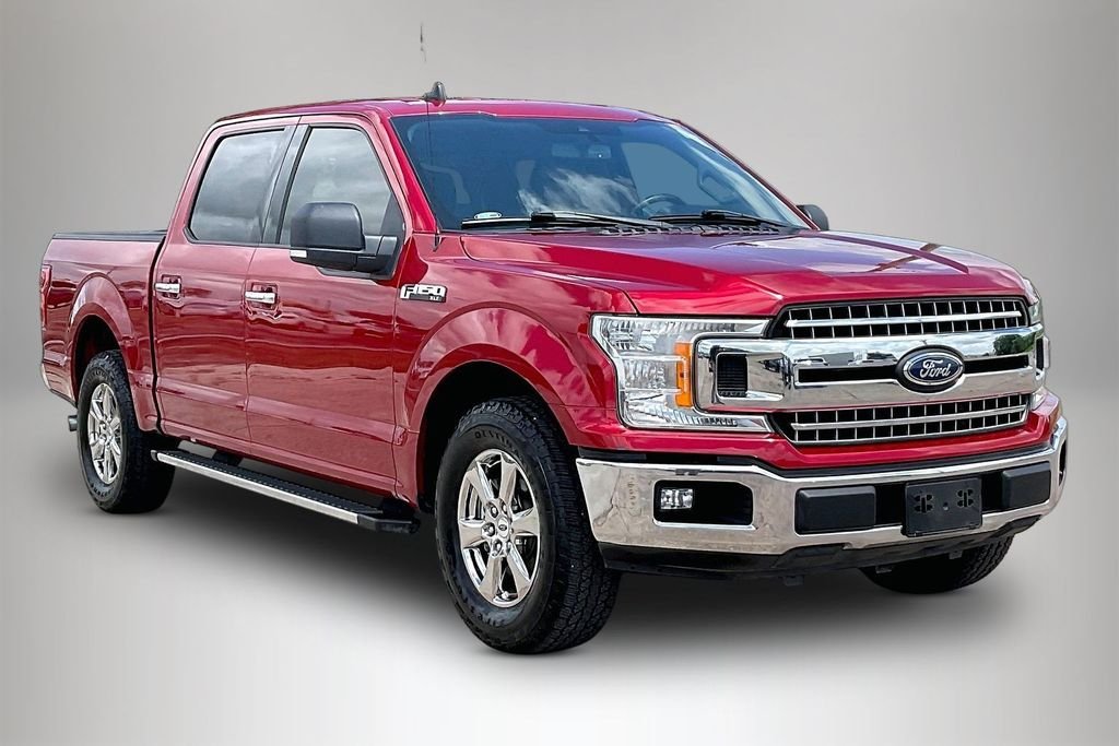 Used 2020 Red Ford XLT image 1