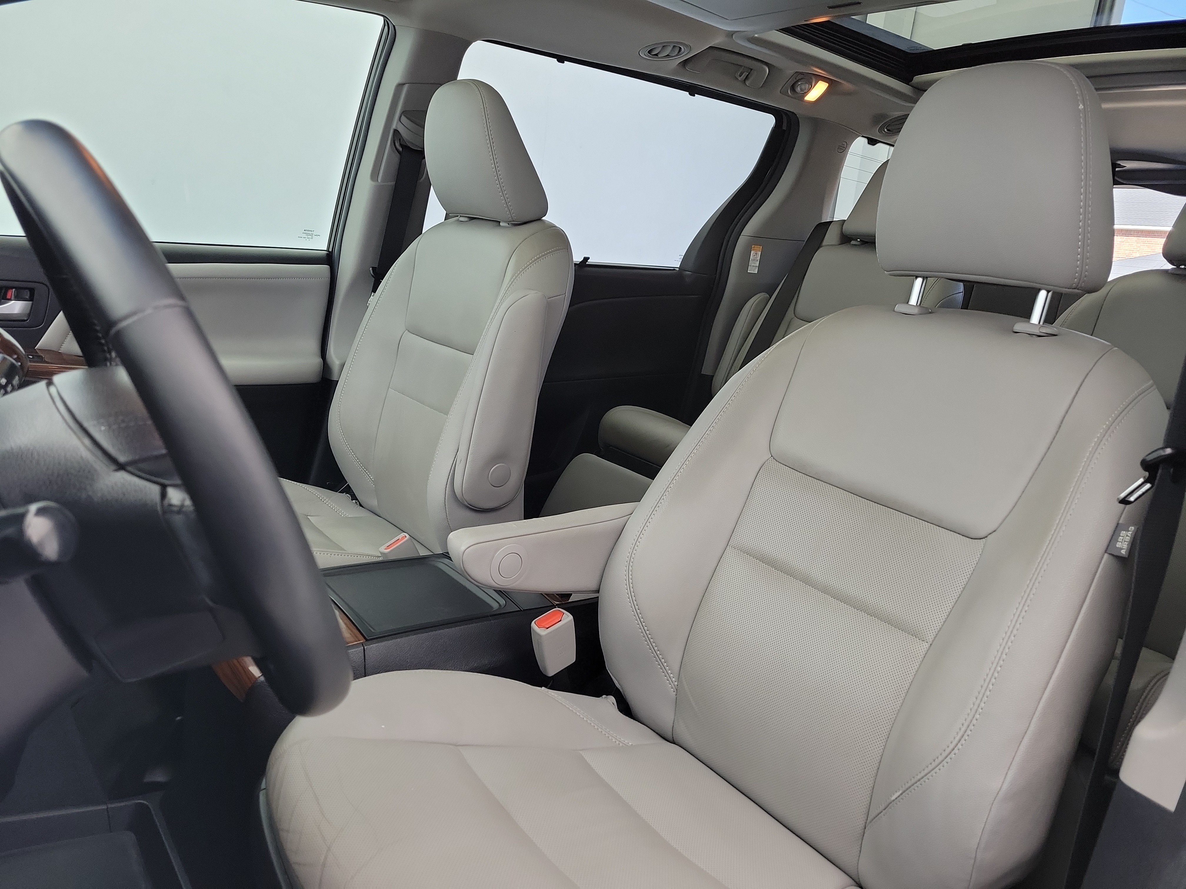 Used 2017 Silver Sky Metallic Toyota Limited Premium image 16