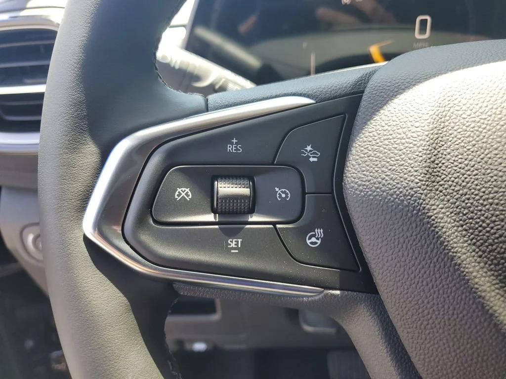 New 2026 Mosaic Black Metallic Chevrolet LT image 30