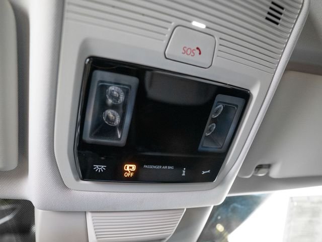 2025 Volkswagen Tiguan SE - Photo 25