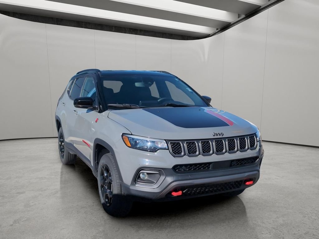 Used 2023 Gray Jeep Trailhawk image 7