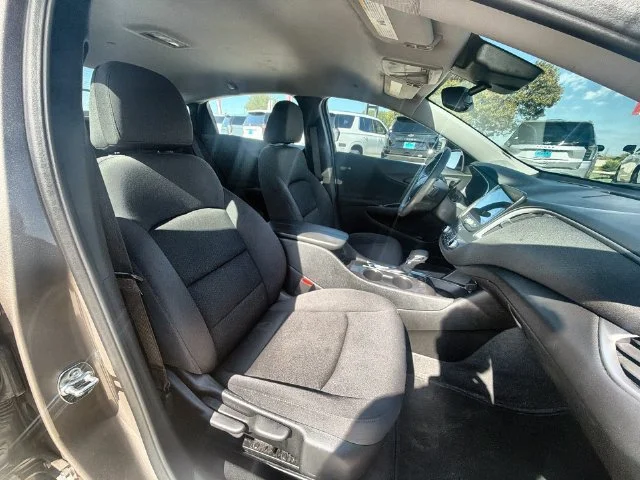 Certified Used 2025 Mineral Gray Metallic Chevrolet 1LT image 27
