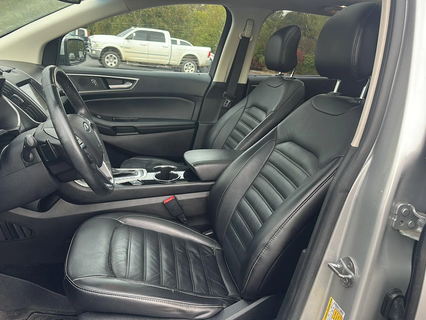 Used 2017 Ingot Silver Ford SEL image 9
