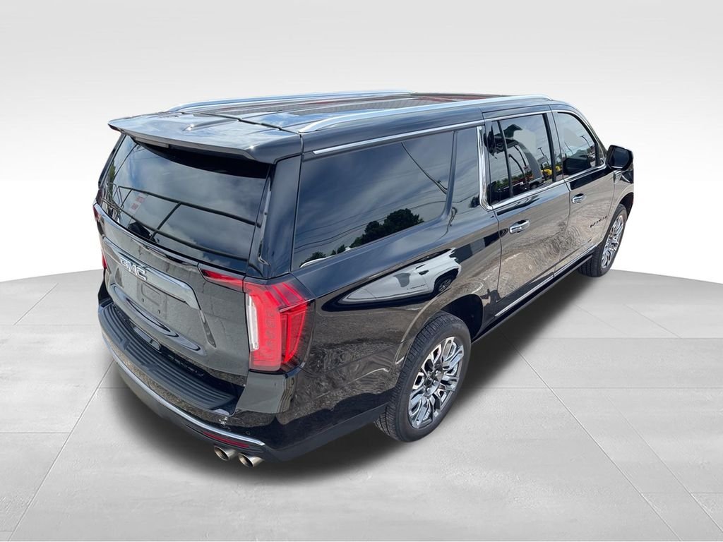 Used 2024 Black GMC Denali Ultimate image 9