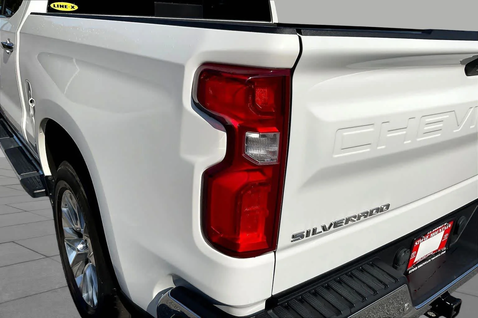 Used 2020 Summit White Chevrolet LTZ image 28