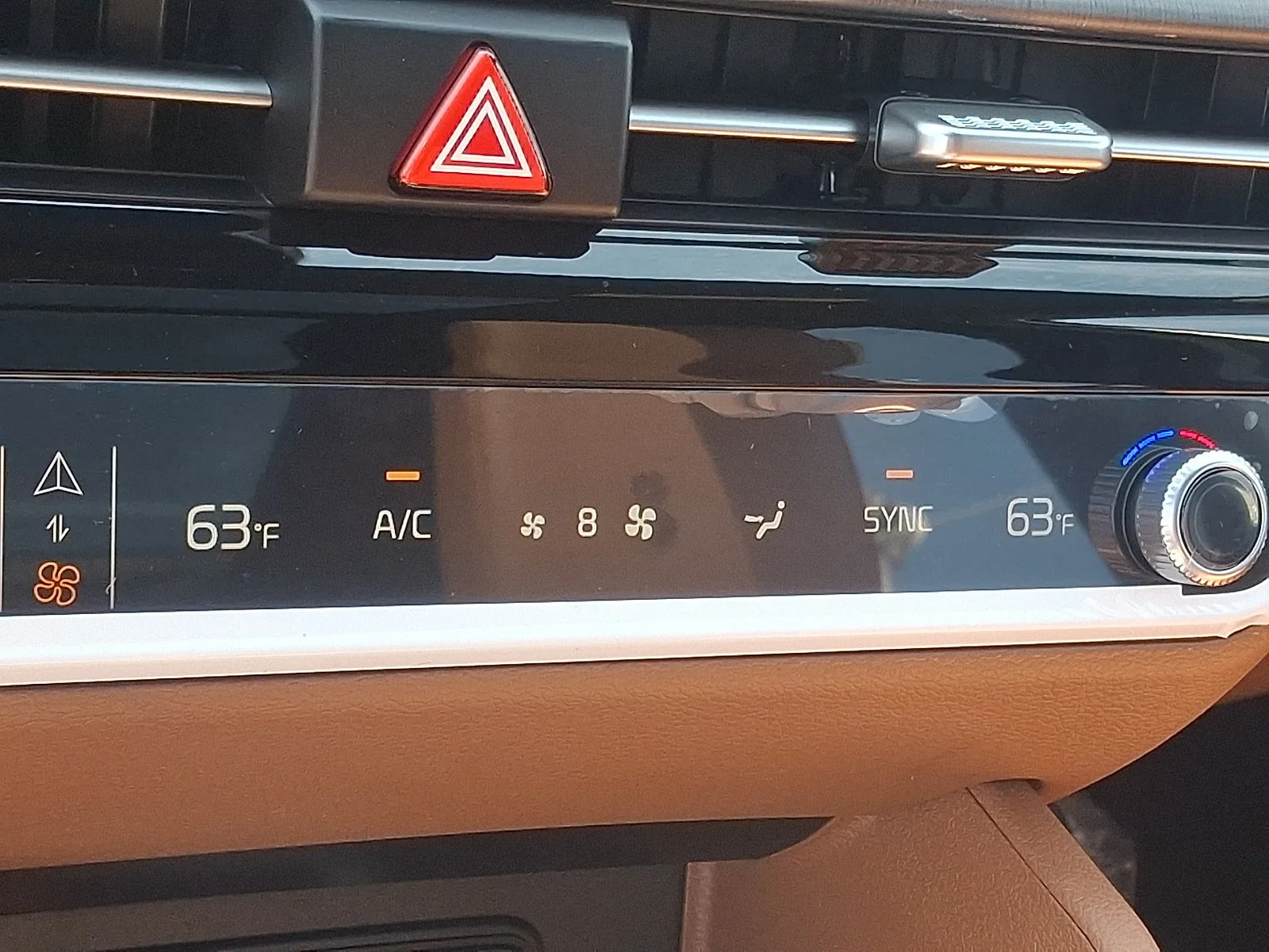 New 2027 White Kia X-Line image 16
