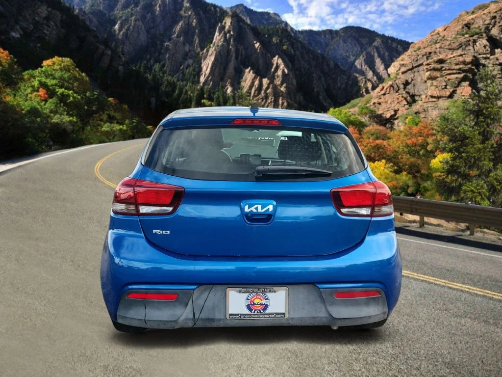 Used 2022 Blue Kia S image 4
