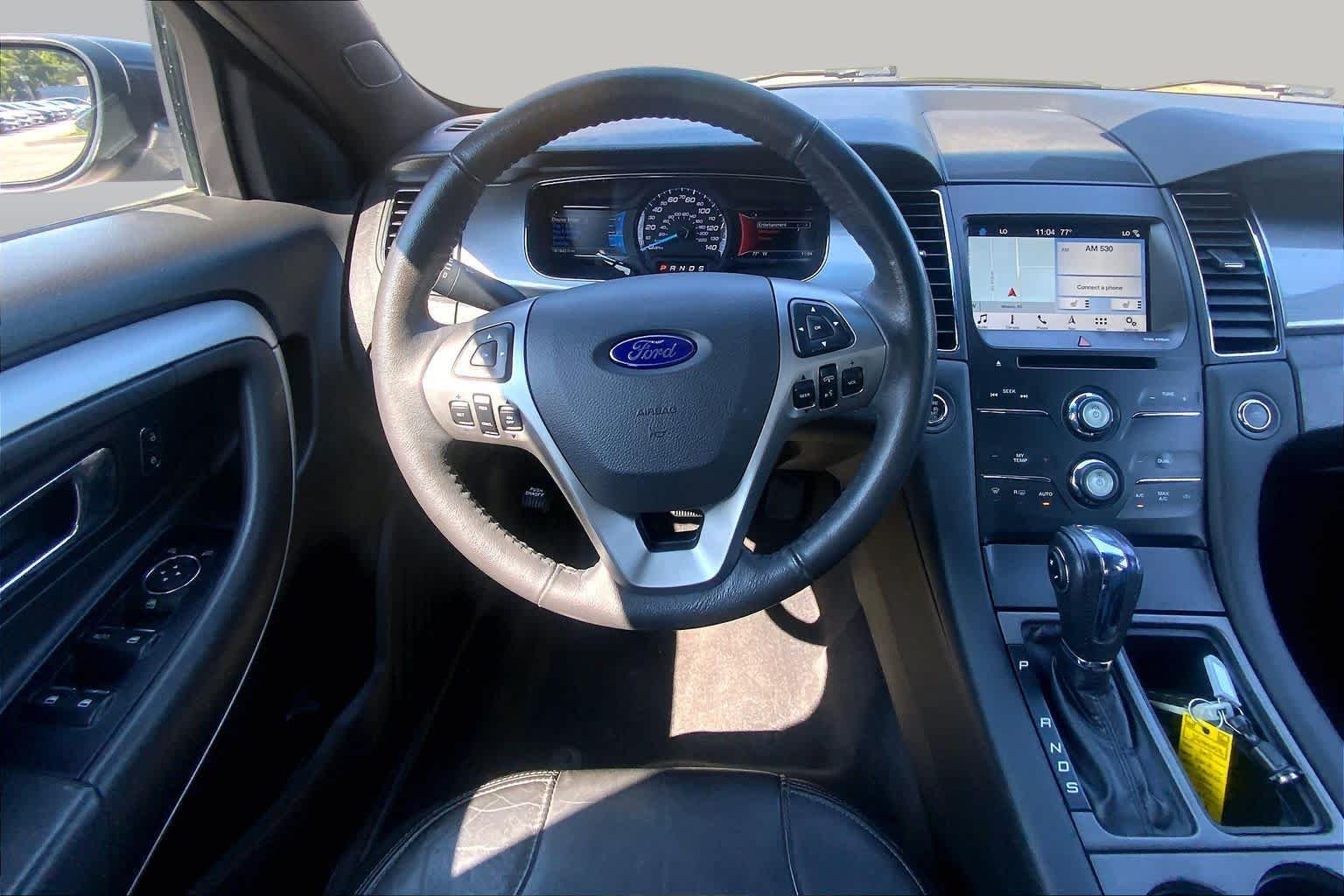 Pre-Owned 2018 Ford Taurus SEL
