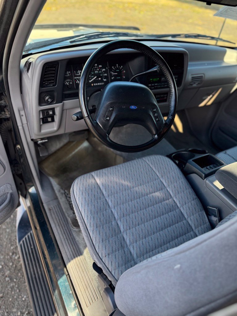 Used 1994 GREEN Ford XLT image 23