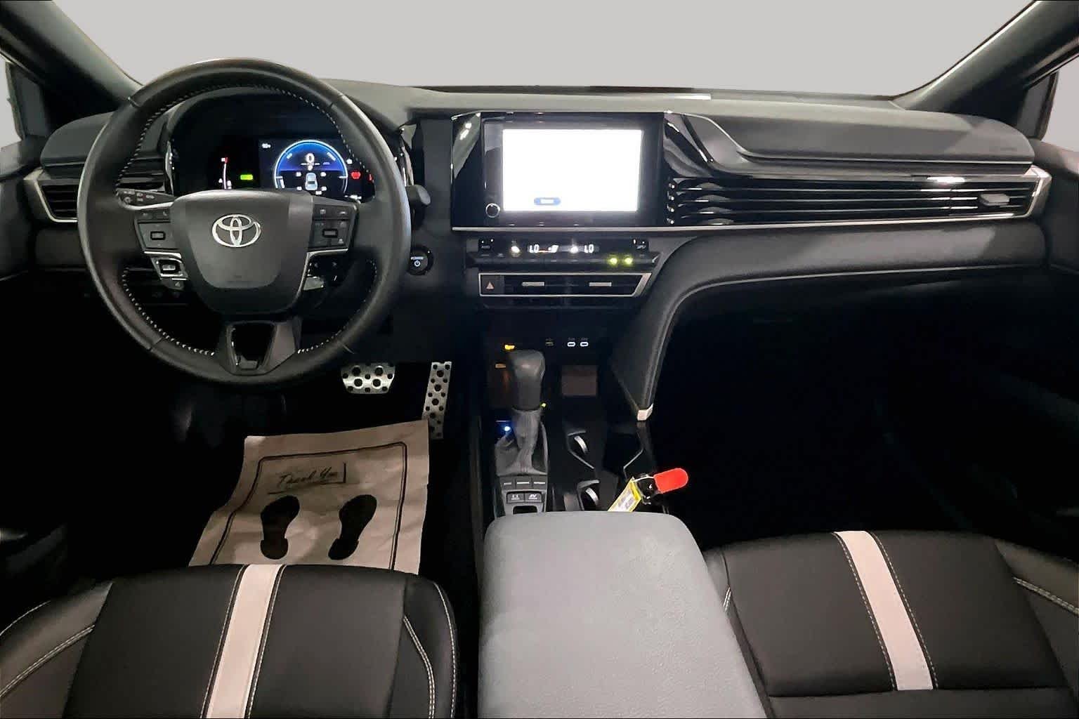 Used 2026 UNDERGROUND Toyota SE image 15